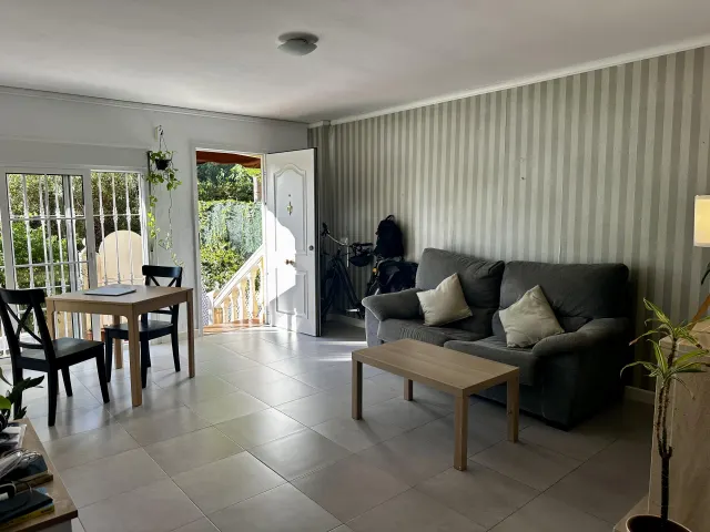 Duplex con apartamento independiente y patio privado en Málaga — 45