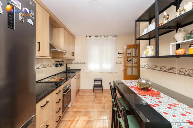 MARAVILLOSA CASA  A POCOS MINUTOS DEL CENTRO DE LA ZUBIA — 16