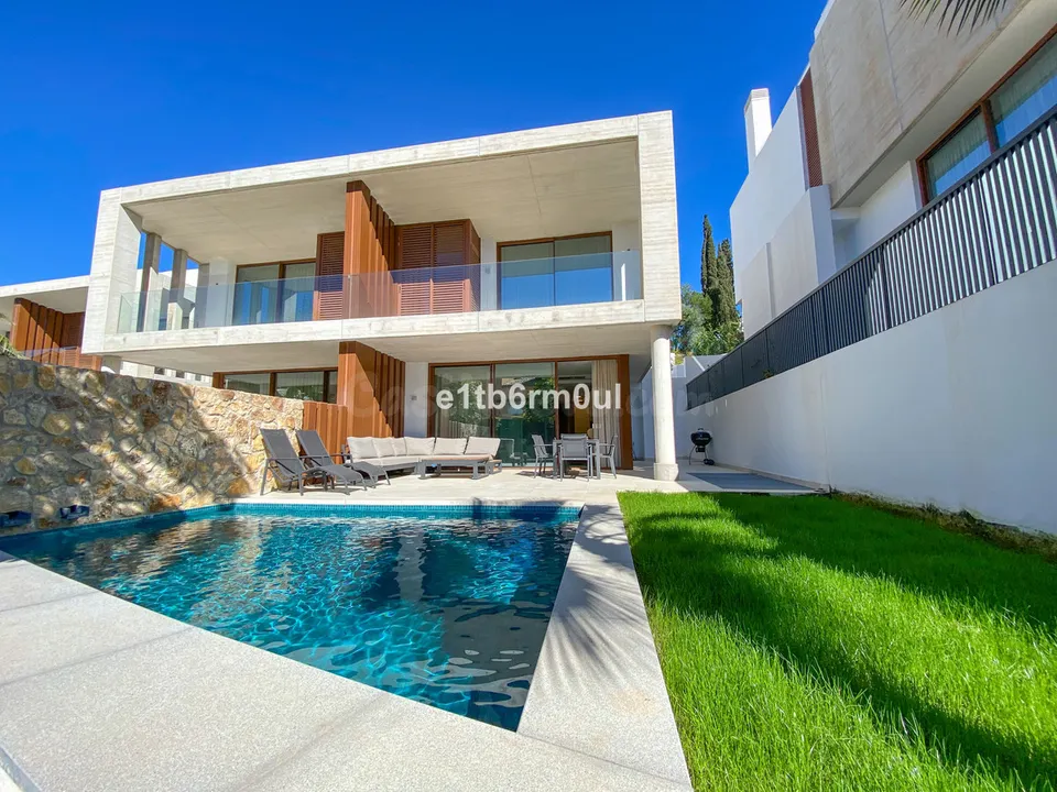 Adosado 3 habitaciones 312m² en venta - Marbella