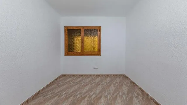 PISO EN VENTA CON INQUILINO C/ PEDRO ANTONIO DE ALARCON - BADALONA — 8