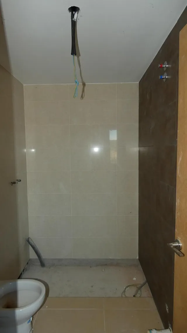 CASA EN CONSTRUCCIÓ A LA LLACUNA — 12
