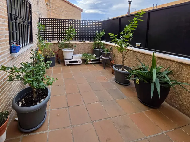 Precioso chalet adosado de 4 dormitorios con piscina privada y garaje en Carranque — 20