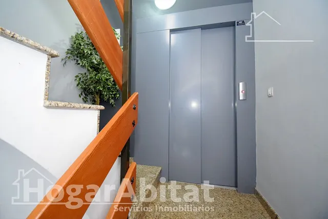 ¡HAZLO A TU GUSTO EN PLENO CENTRO CON ASCENSOR — 25