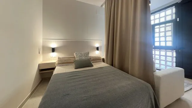 APARTAMENTO TURÍSTICO EN CALLE PEDRO NÚÑEZ, B - BLASCO IBÁÑEZ — 16