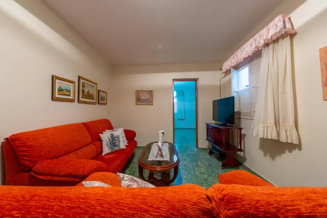 PANADERÍA HISTÓRICA CON MÁS DE 90 AÑOS DE TRAYECTORIA + VIVIENDA — 30