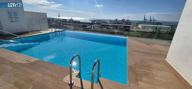 Piso Nuevo a Estrenar con Excelentes Características y Piscina Comunitaria — 44