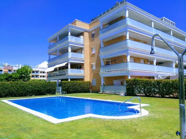 ATICO CON 4 habitaciones GRAN TERRAZA SOLARIUM PARKING PISCI - foto 2