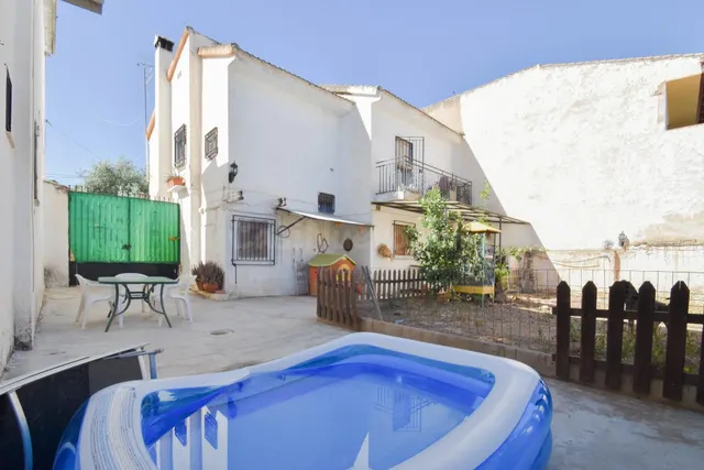 Chalet para reformar a tu gusto y sacarle rentabilidad desde - foto 3
