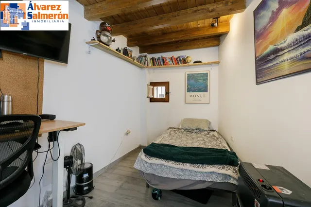 Casa unifamiliar reformada. — 15