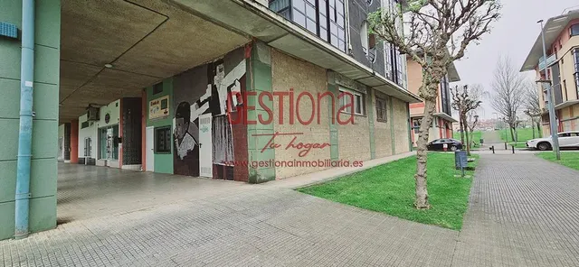 ESTUPENDO LOCAL COMERCIAL EN LA CANTÁBRICA. ASTILLERO. — 2