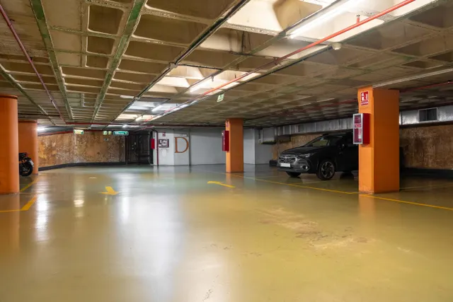 Plaza parking 10m² en alquiler Barcelona centro (Cister) — 14