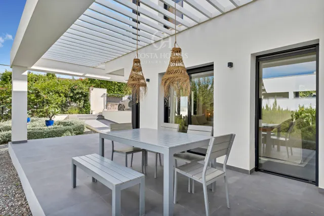 Villa aurena · arquitectura contemporanea, luz y calma mediterranea en javea — 40