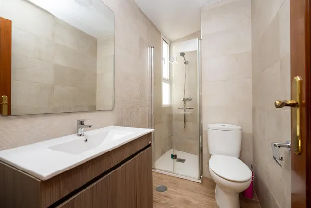 Piso Junto Calle Alhamar — 20