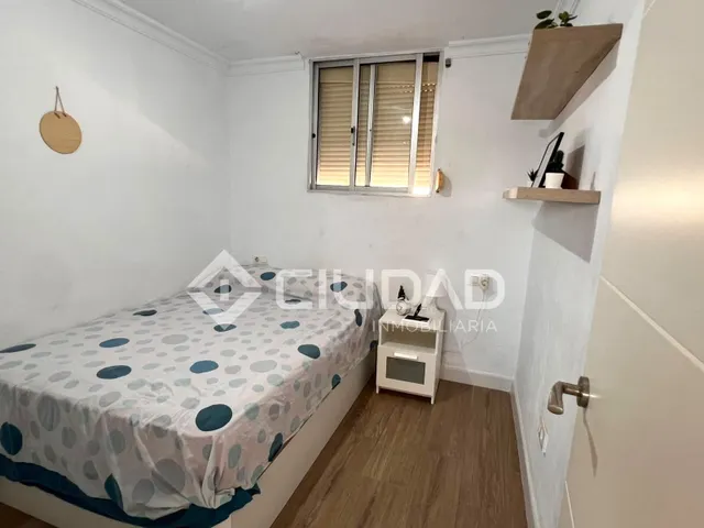Piso reformado en Bda. Los Ángeles - Barrio Alto — 14