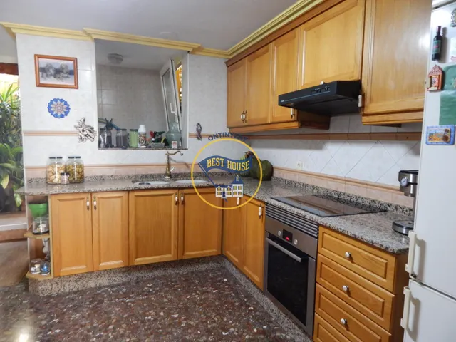 BONITO PISO LISTO PARA ENTRAR A VIVIR CON GARAJE INCLUIDO Y  BUENA UBICACIÓN EN ONTINYENT(VALENCIA) — 2