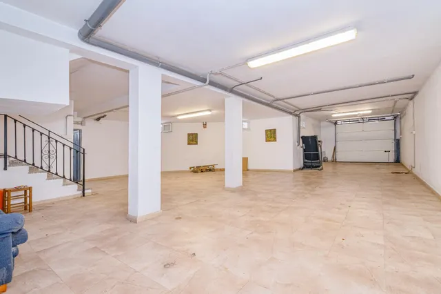 Chalet en venta en la mejor zona de ATARFE — 45