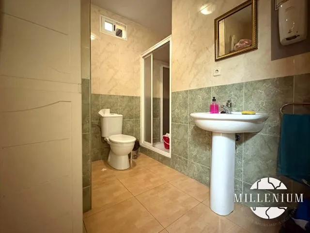 Nave industrial 310m² en venta - Barrio de la Estación — 28