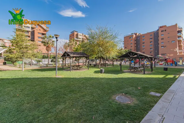 Ático duplex en zona estación de autobuses. Con 4 dormitorios y terraza ded 125 m2 — 30