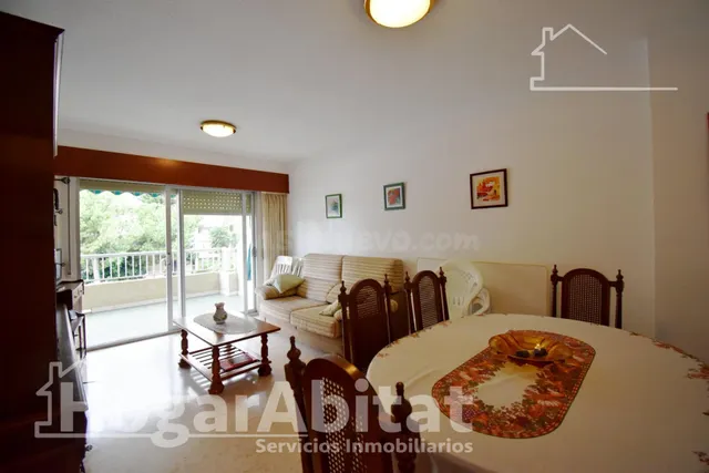 EXTERIOR CON PISCINA, GARAJE Y TERRAZA A SOLO 200 M DE LA PL - foto 5