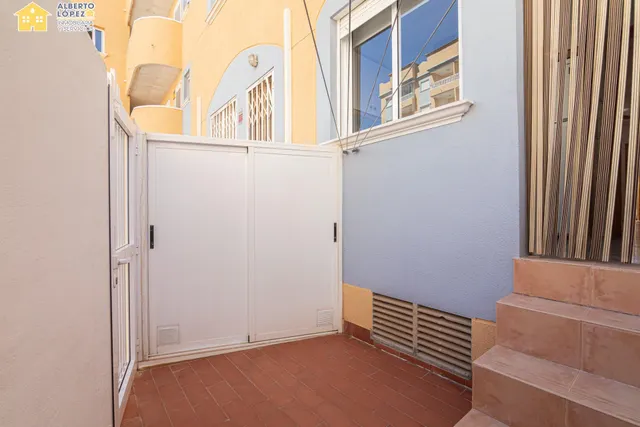 Bungalow en venta en urbanización Las Arenas 2, Arenales del Sol. — 14