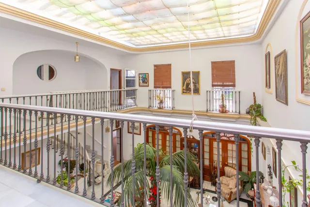 Exclusiva casa con jardín en el centro de El Puerto de Santa María — 40
