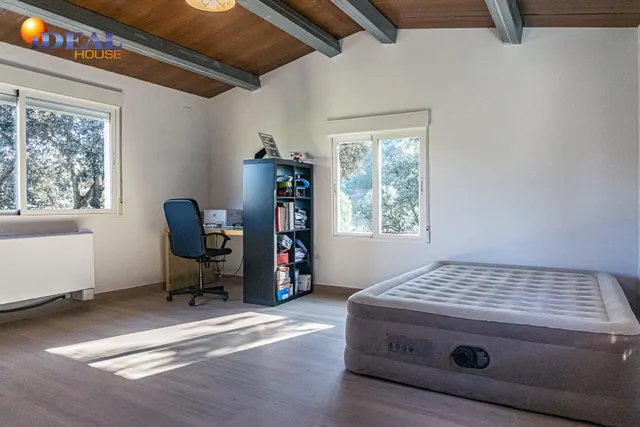 ESPECTACULAR CASA CON TERRENO EN LA SIERRA SUR — 22
