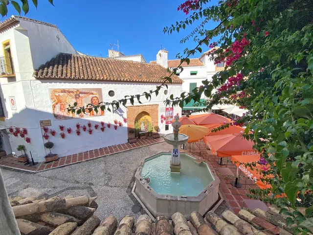 Complejo Turístico 16 habitaciones 983m² en venta - Marbella — 22