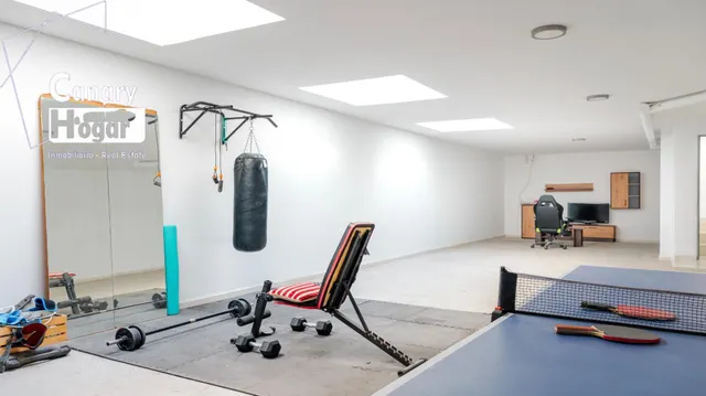 Villa moderna en venta en el Madroñal de Fañabe,  Adeje . — 38