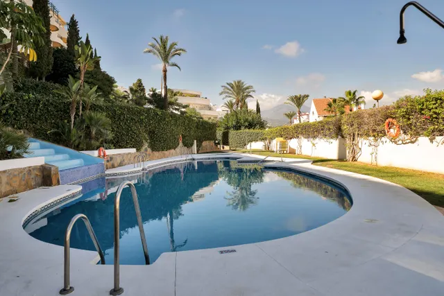 Apartamento en 4a Planta con vistas al mar y montaña en Señorío de Aloha — 18
