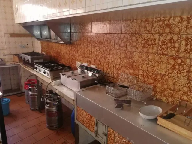 Local comercial en Venta en Tavernes De La Valldigna Valenci - foto 2