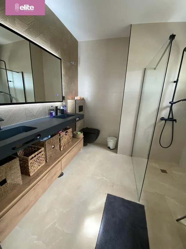 ESPECTACULAR CHALET CON PISCINA EN EL PUERTO DE SANTA MARIA — 45
