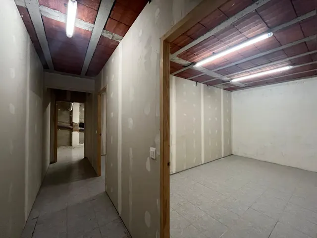 Oportunidad Local de 132m2 en Set Camins por 108.000€. — 15