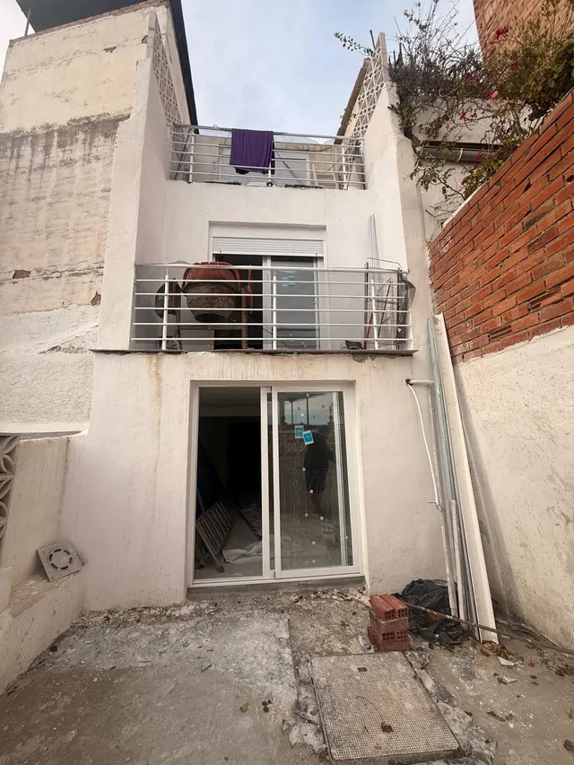Casa situada en c/ morales,  Coín - 4 dormitorios, 2 baños - 2 terrazas - patio — 6