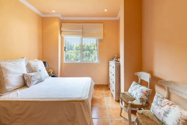 ESPECTACULAR CASA EN NAQUERA — 46