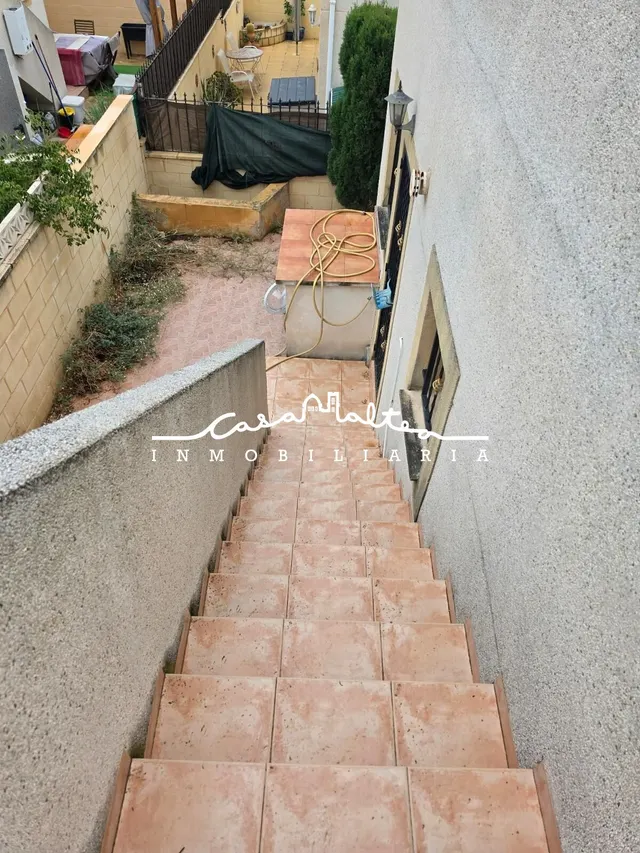 Chalet independiente en Polop con Terraza y Jardín Privado — 20
