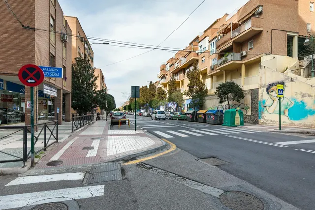 Local Comercial con 254 metros cuadrados junto a Carretera de la Sierra. — 14