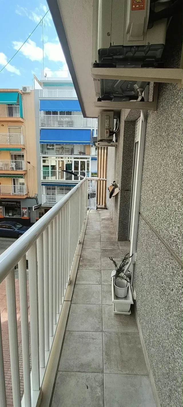 MAGNIFICO PISO DE TRES DOMITORIOS Y DOS BAÑOS REFORMADO CERCA DEL MAR — 26