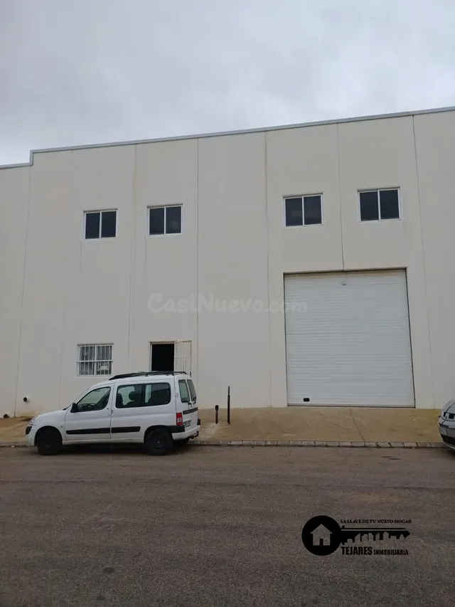 INMOBILIARIA TEJARES VENDE NAVE INDUSTRIAL EN LOS MOLINOS, C - foto 2