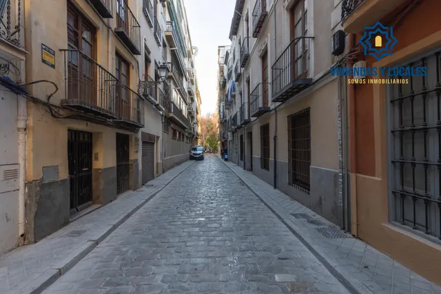Oportunidad junto a plaza Trinidad — 39
