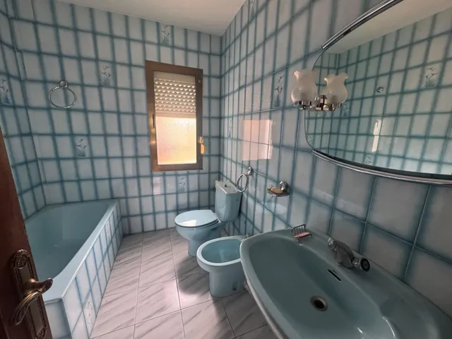 CASA CON TERRENO EN VALDELALOBA — 14