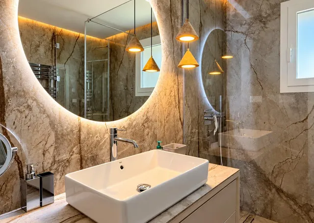 Exclusivo ático de lujo en Elviria con espectaculares vistas al mar — 33