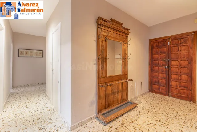 ESPECTACULAR CASA CON LICENCIA TURISTICA EN HUETOR SANTILLAN - foto 4