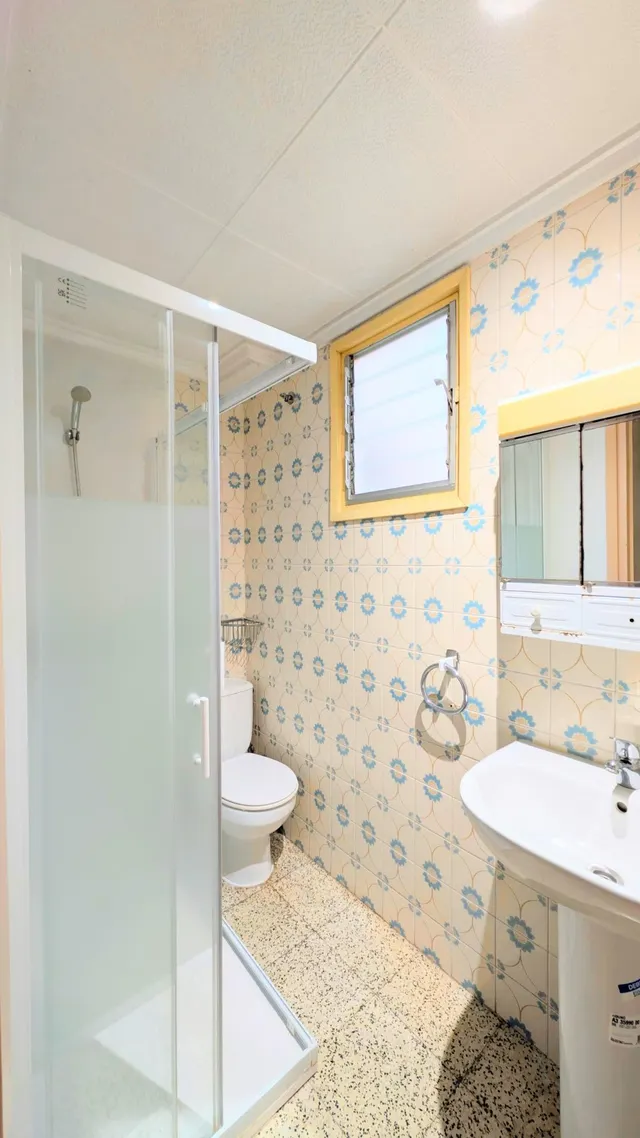 ¡ZONA CORAZÓN DE JESÚS, JUNTO A REINA VICTORIA¡  ¡PISO 3º REAL DE 3 DORMITORIOS DOBLES, 1 BAÑO Y BALCÓN¡ — 11