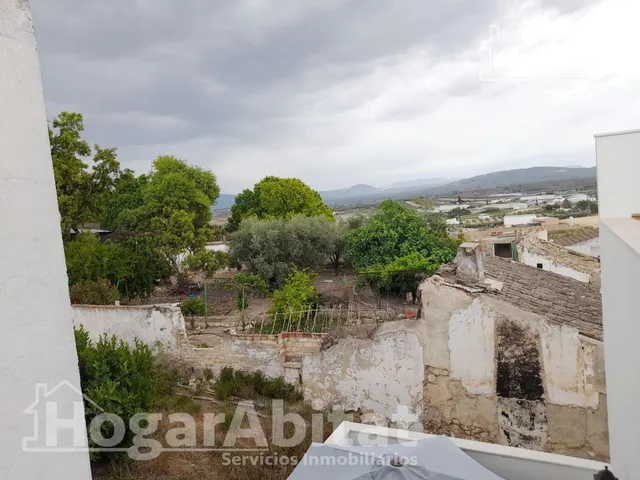 AMPLIO TERRENO URBANO PARA HACER LA CASA DE TUS SUEÑOS — 14