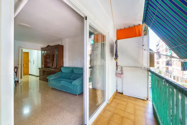 Amplio piso con gran potencial en Es Rafal – Luz, terraza y 