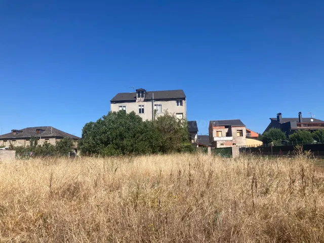 Casa Solar en el Centro de Cacabelos - Oportunidad Única €19 - foto 3