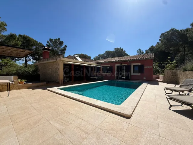 Exclusiva villa con piscina a 500 m de la playa en Cala Viny - foto 3