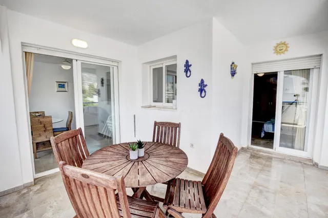 Espacioso Apartamento cerca de la Playa y Puertomarina — 26