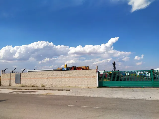 Se vende Suelo Industrial con cerramiento en Polígono El Esp