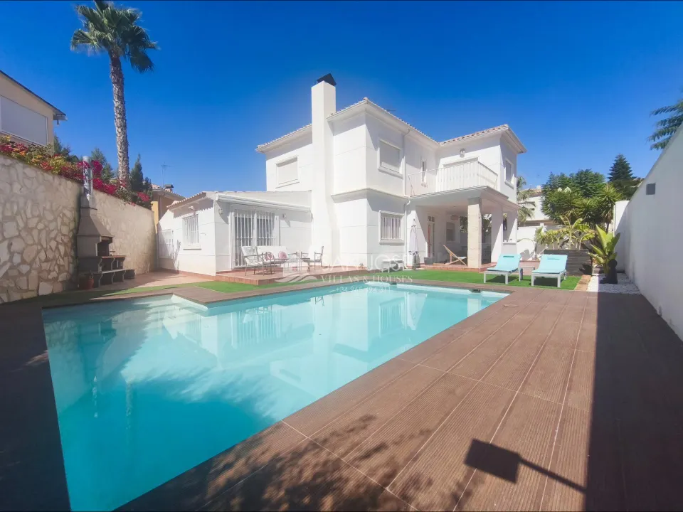 Venta de chalet en Aspe, santa elena